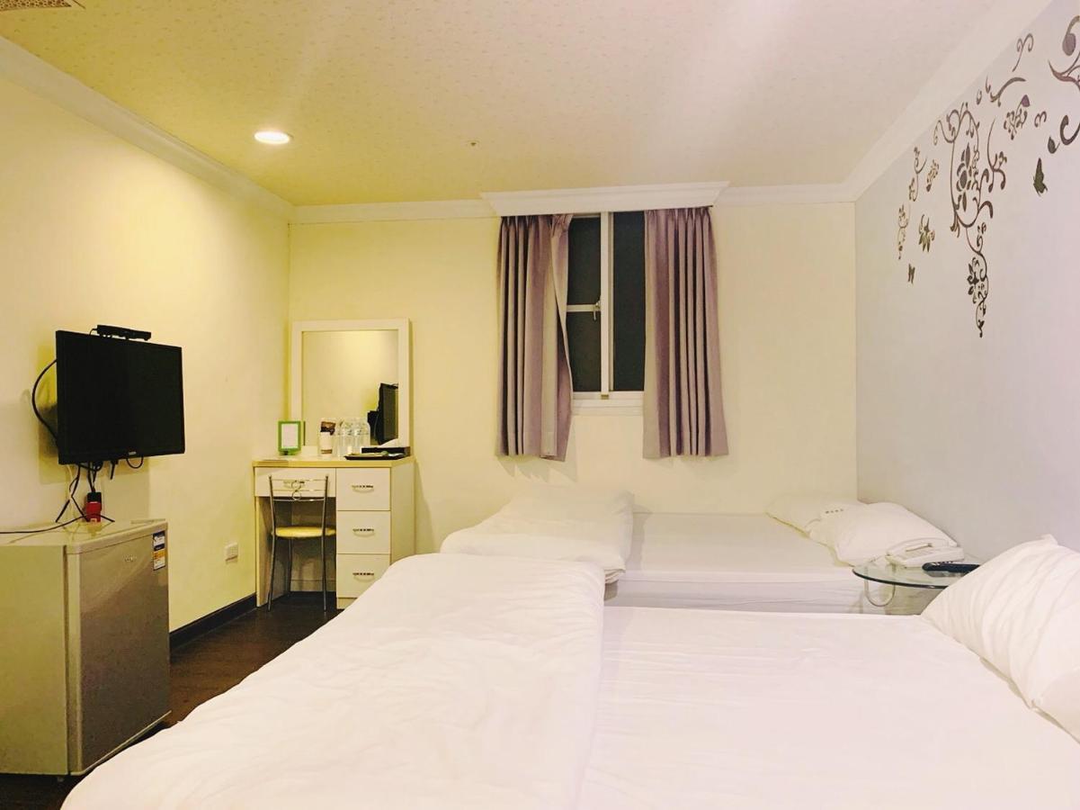 Easyinn Hotel & Hostel Tainan Luaran gambar