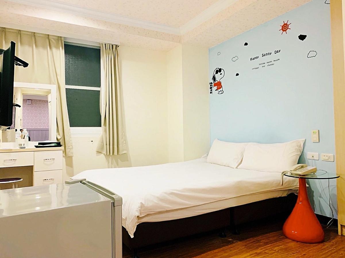 Easyinn Hotel & Hostel Tainan Luaran gambar