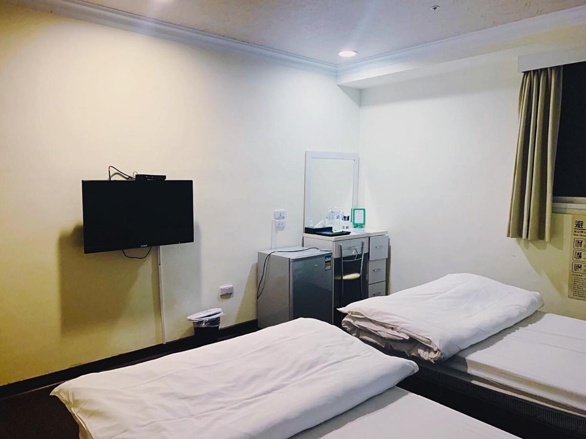 Easyinn Hotel & Hostel Tainan Luaran gambar
