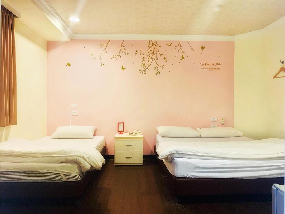 Easyinn Hotel & Hostel Tainan Luaran gambar