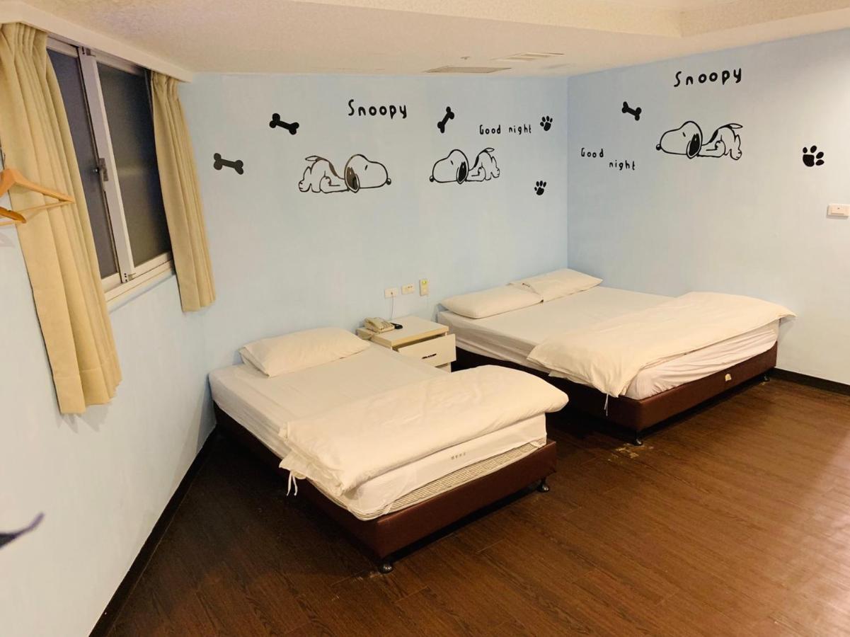 Easyinn Hotel & Hostel Tainan Luaran gambar